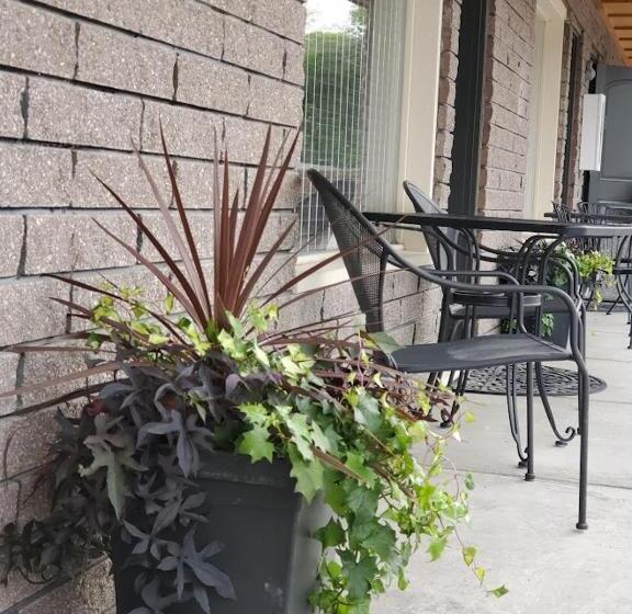 غرفة قياسية سرير كينج, Three Forks Lewis & Clark Motel