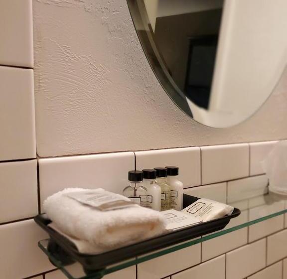 غرفة قياسية سرير كينج, Three Forks Lewis & Clark Motel