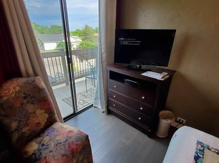 غرفة قياسية سرير كينج, Three Forks Lewis & Clark Motel