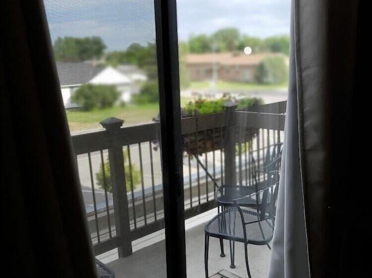 غرفة قياسية سرير كينج, Three Forks Lewis & Clark Motel