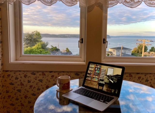 스위트 킹사이즈 침대, Anchorage Inn B&b
