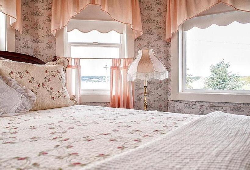 带大床的套房, Anchorage Inn B&b