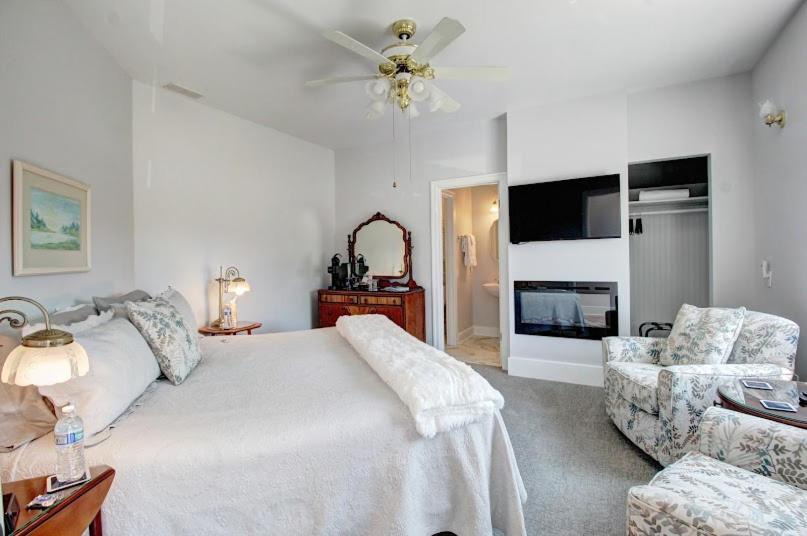 带大床的标准间, Anchorage Inn B&b