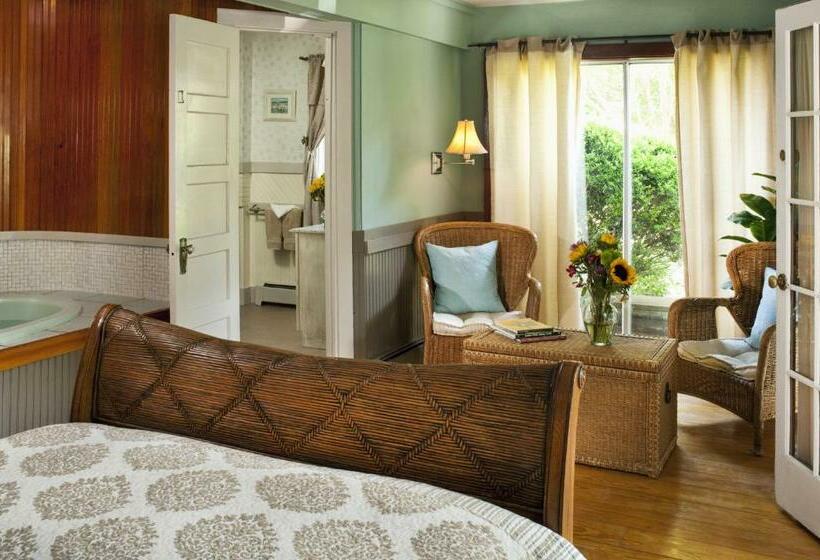 غرفة قياسية مزوَّدة بجاكوزي, Abbey's Lantern Hill Inn