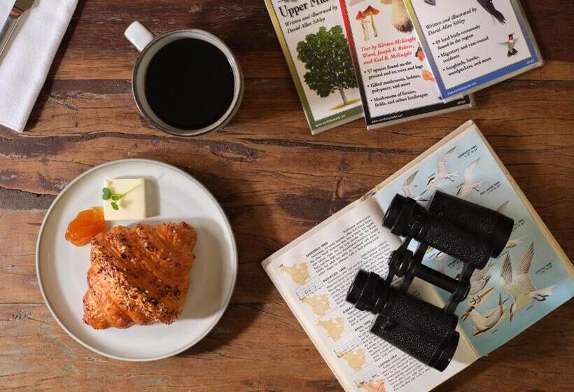 كابينة, Abbey's Lantern Hill Inn