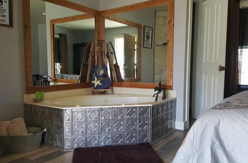 חדר סטנדרט עם ג'קוזי, Full Moon Inn