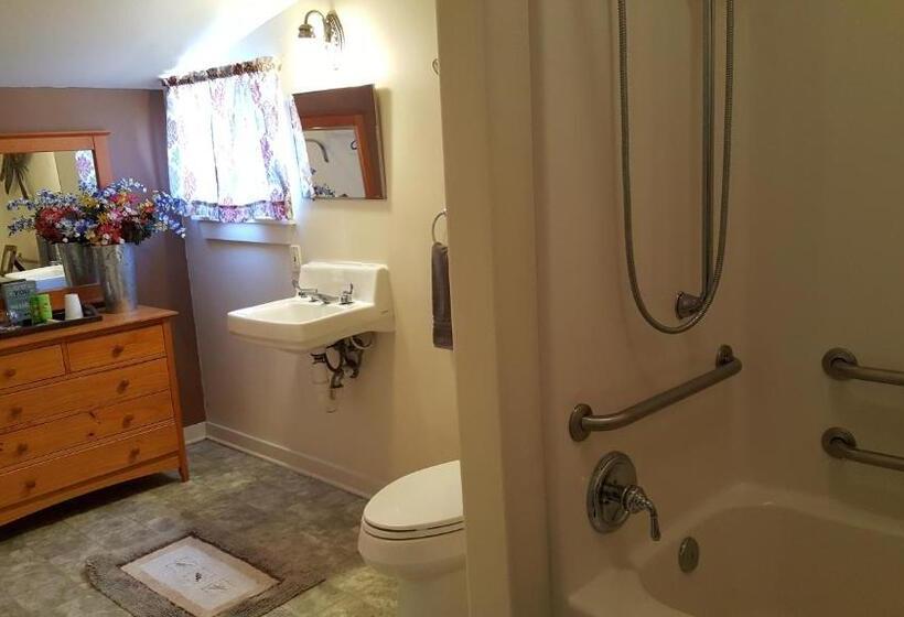 חדר דחוקס עם מיטת קינג, Full Moon Inn