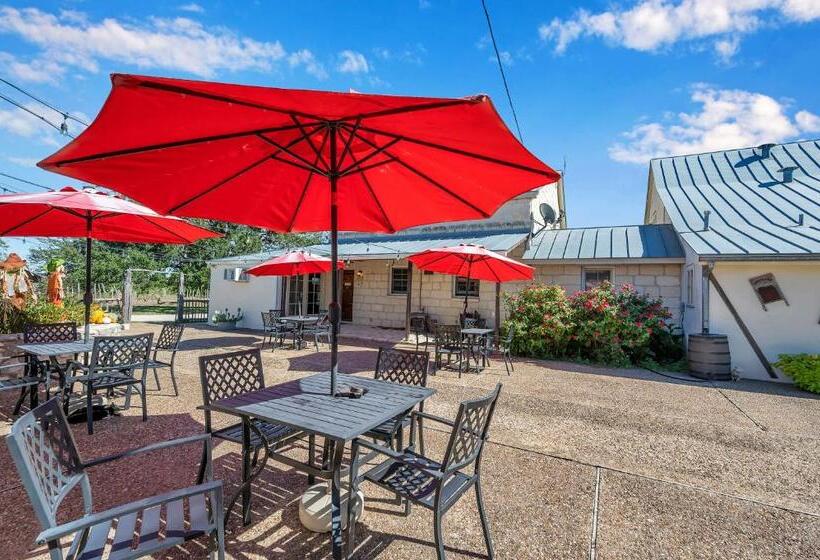 חדר דחוקס עם מיטת קינג, Full Moon Inn