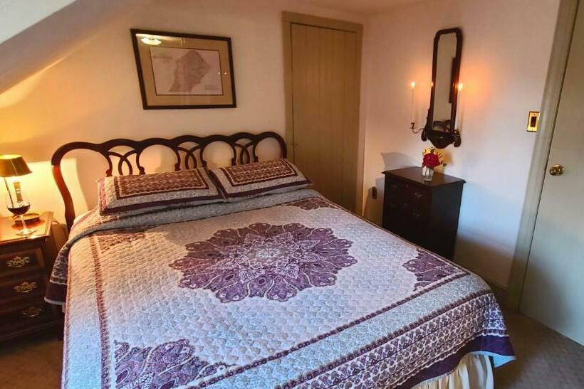 סוויטה, General Warren