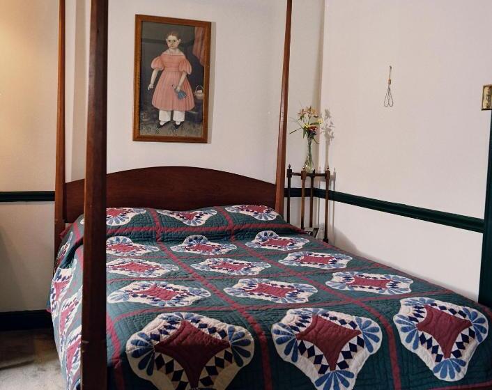 סוויטה, General Warren