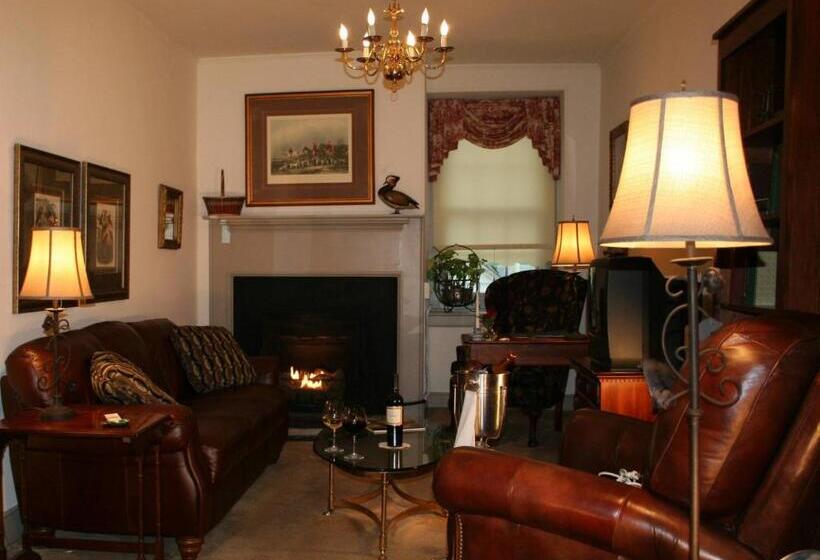 סוויטה, General Warren