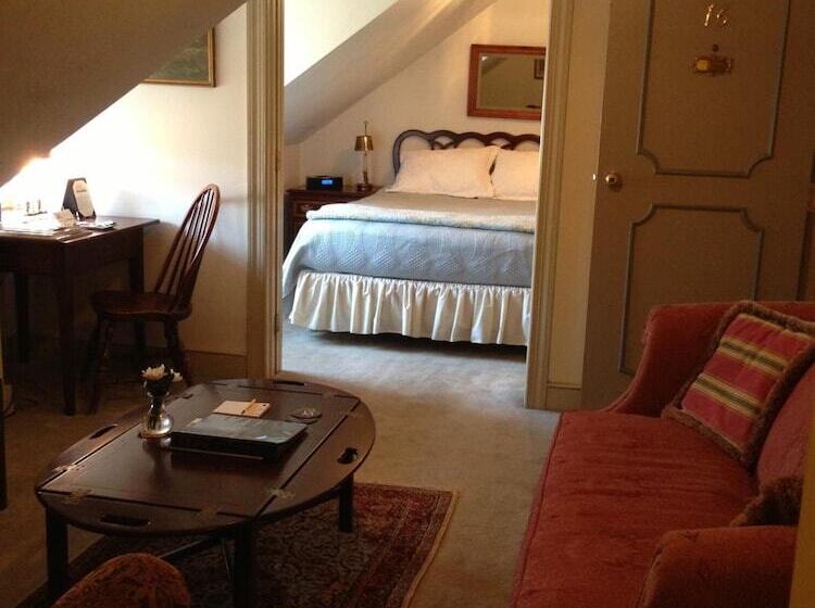 סוויטה, General Warren