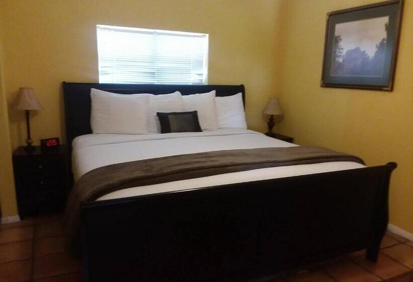 带大床的套房, My Place Suites