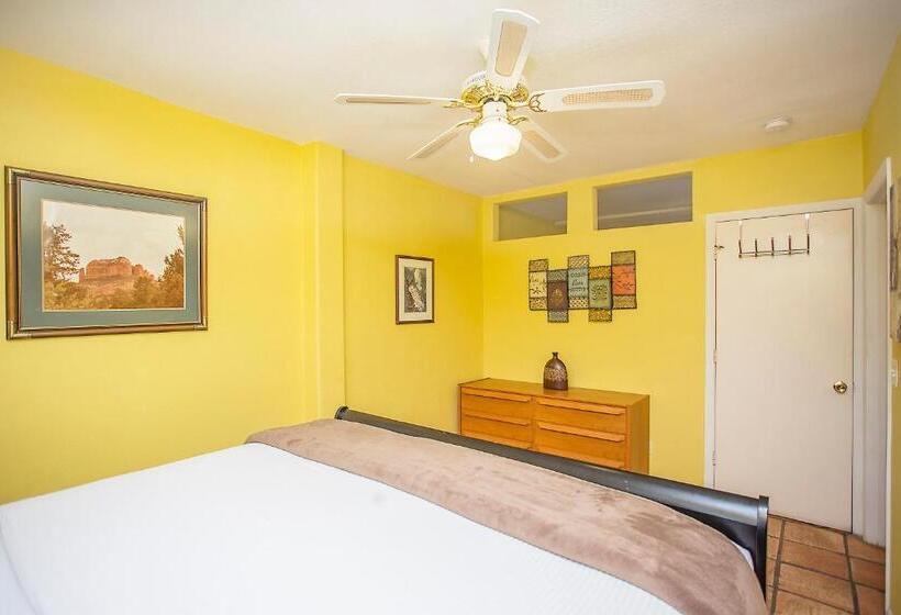 带大床的套房, My Place Suites