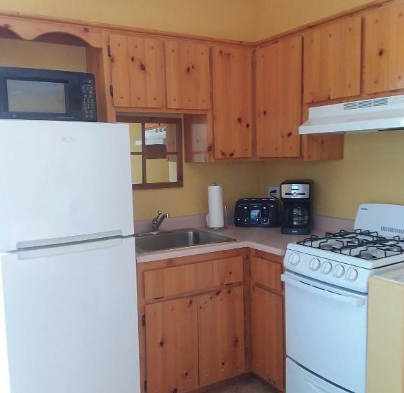 带大床的豪华间, My Place Suites