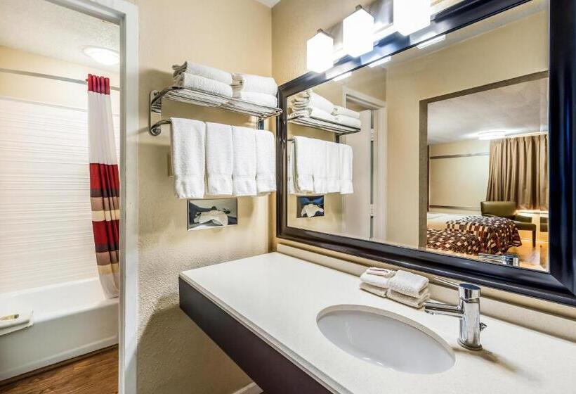 キングサイズベッドのスーペリアルーム, Red Roof Inn & Suites Wapakoneta