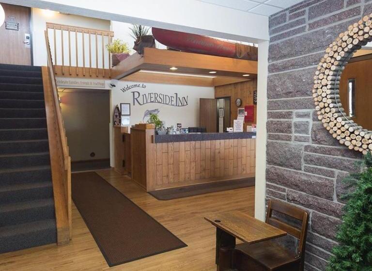 غرفة قياسية, Riverside Inn