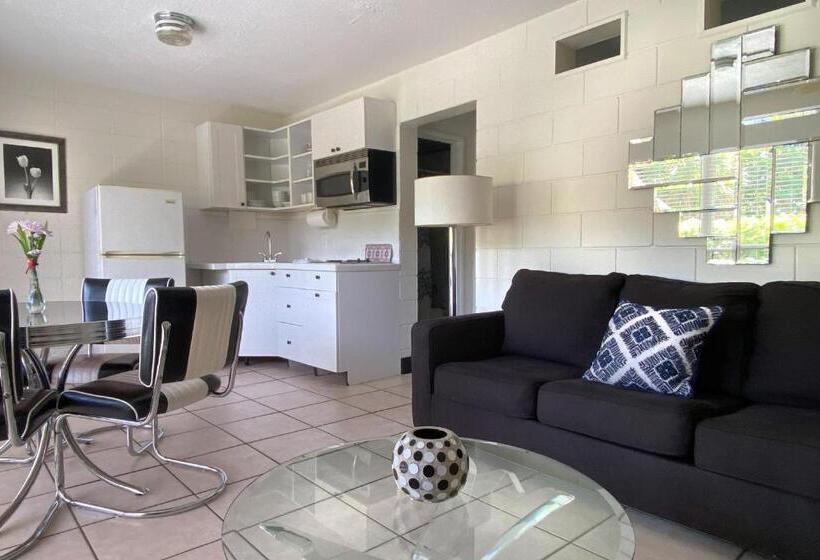 스위트 킹사이즈 침대, South Beach Place  Vero Beach