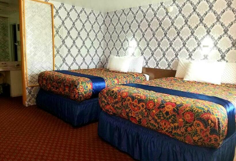 غرفة قياسية, Town House Motor Inn