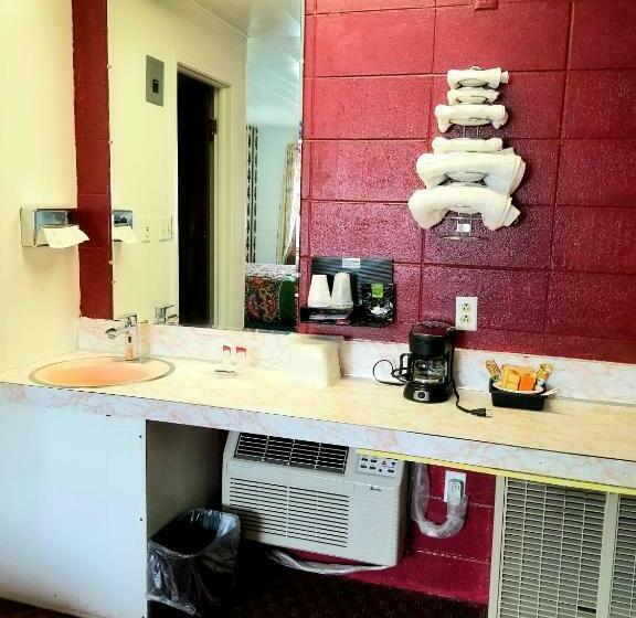 غرفة قياسية, Town House Motor Inn