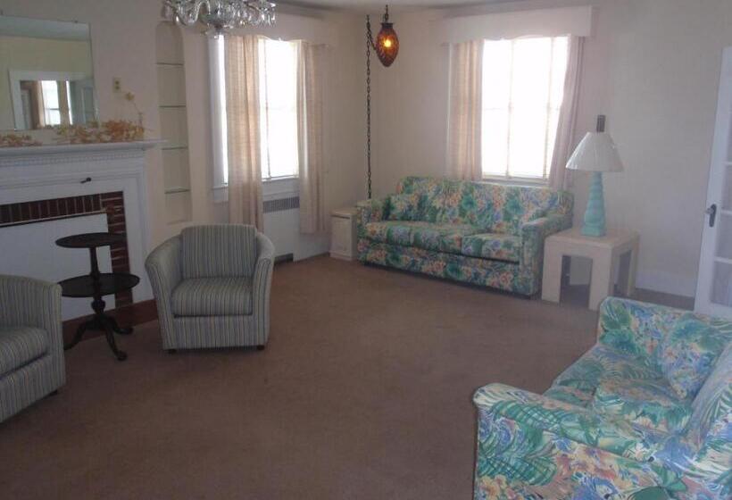 带3个卧室的公寓, Majestic Hotel & Apartments