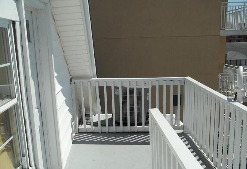 带1个卧室的带海景的公寓, Majestic Hotel & Apartments