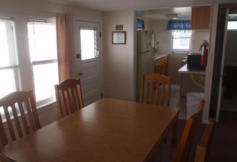 内部两卧公寓, Majestic Hotel & Apartments