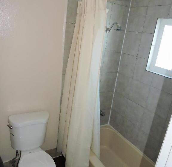 اتاق استاندارد, American Inn Motel