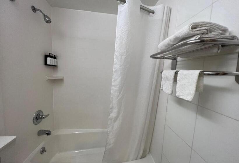 חדר סטנדרט עם מיטת קינג, Atlantic Motor Inn