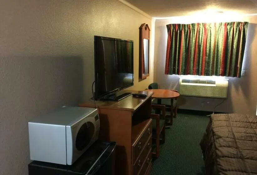 キングサイズベッドのスタンダードルーム, Budget Inn   Saint Robert