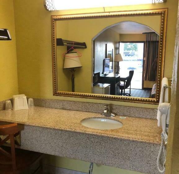 Стандартный Номер Кровать Кинг, Kings Inn Mexia