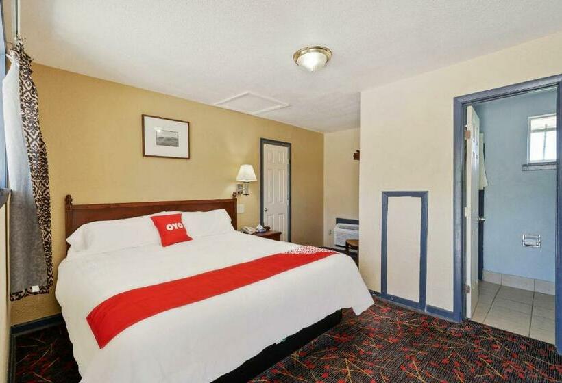 스탠다드 룸 킹사이즈 침대, Luling Inn