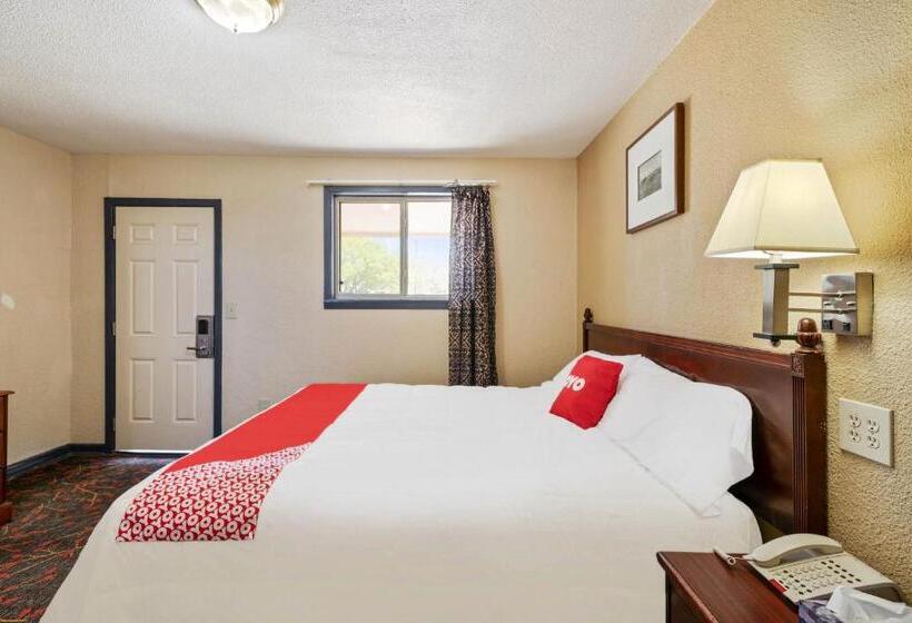 스탠다드 룸 킹사이즈 침대, Luling Inn
