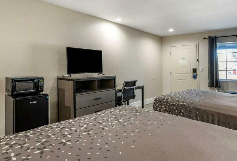 스탠다드 룸 더블 침대 2개, Rodeway Inn