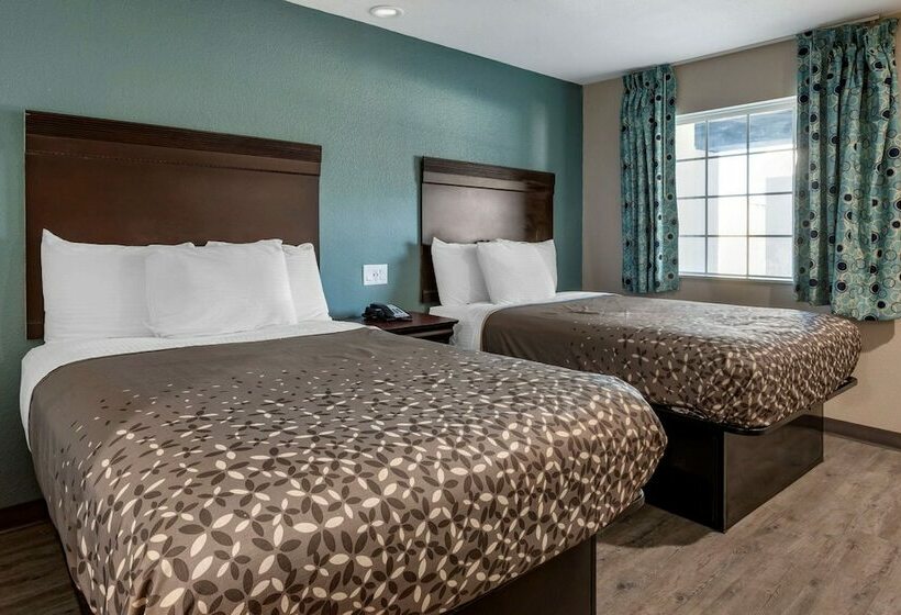 غرفه قياسيه سريرين مزدوجين, Rodeway Inn