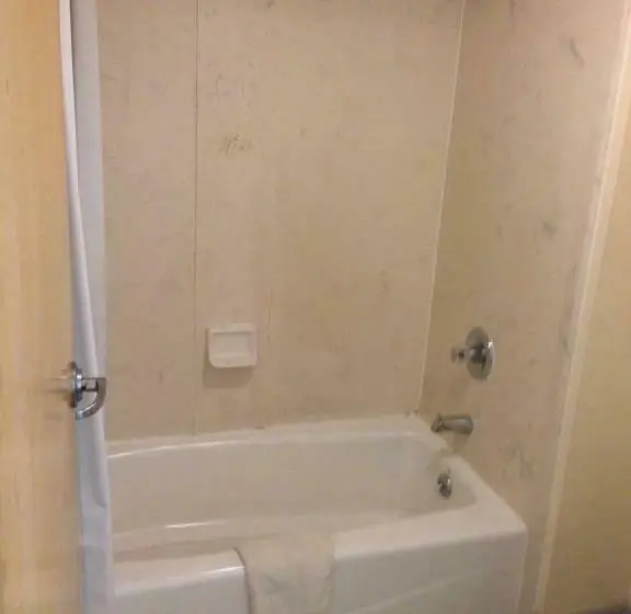 اتاق استاندارد با 2 تخت دوبل, Sky Suites