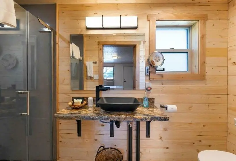 キングサイズベッドのスタンダードルーム, Stone Lizard Lodge
