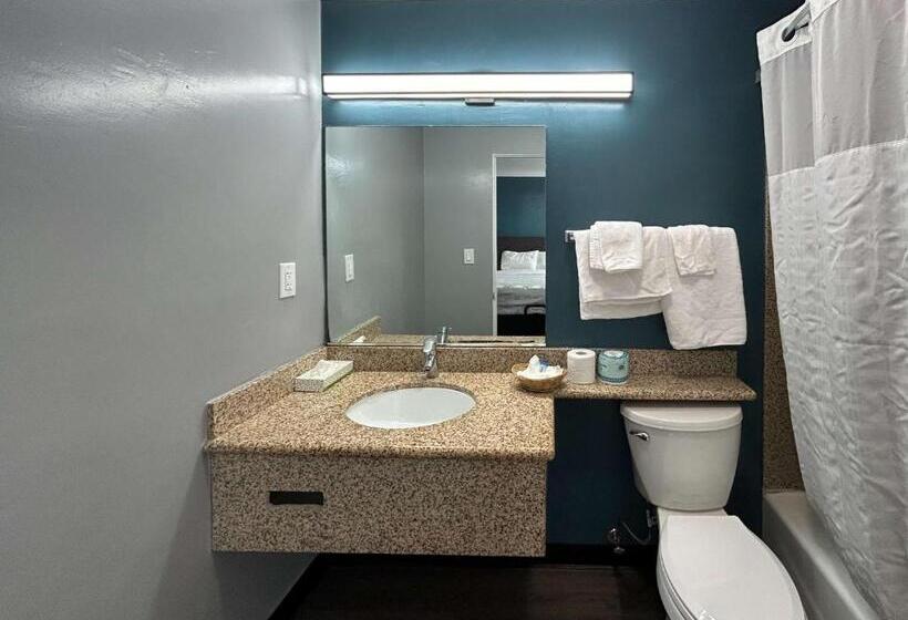Стандартный Номер Кровать Кинг, Studio 6 Suites Madera, Ca Yosemite