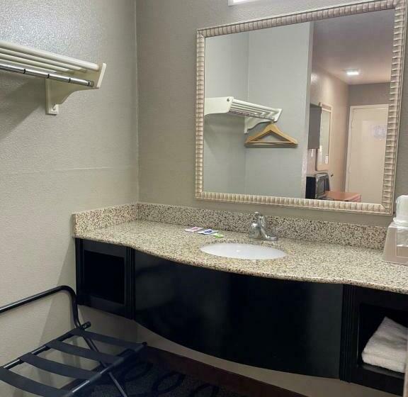 带大床的标准间, Super 7 Inn