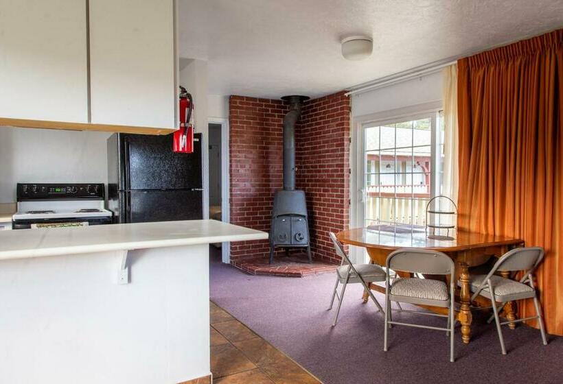 جناح غرفتين نوم, Swiss Holiday Lodge