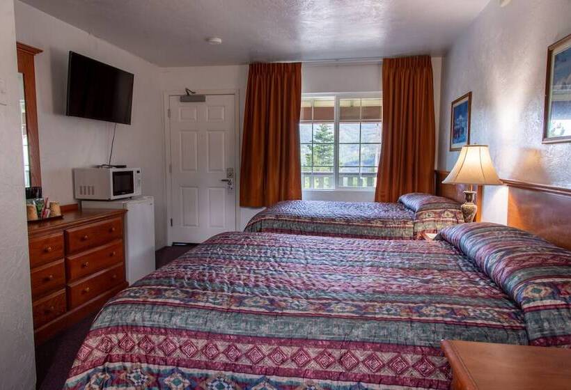 غرفه قياسيه سريرين مزدوجين, Swiss Holiday Lodge