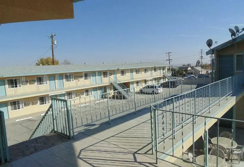 スタンダードルーム, Western Inn & Suites