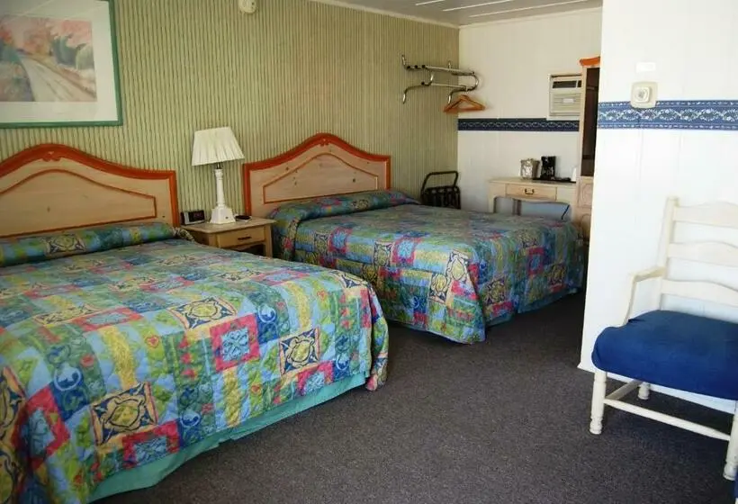ファミリールーム, Redwood Motel