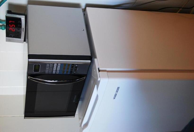 클래식 싱글 룸, Redwood Motel