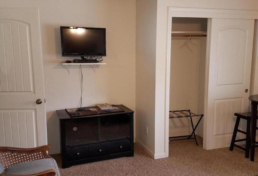 스탠다드 룸 킹사이즈 침대, Yosemite Nights B&b