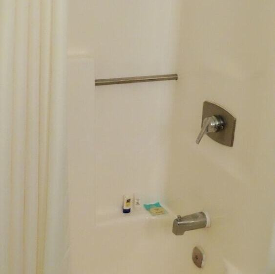 غرفة قياسية, Attican Motel   Attica   Batavia   Warsaw   Darien Lake