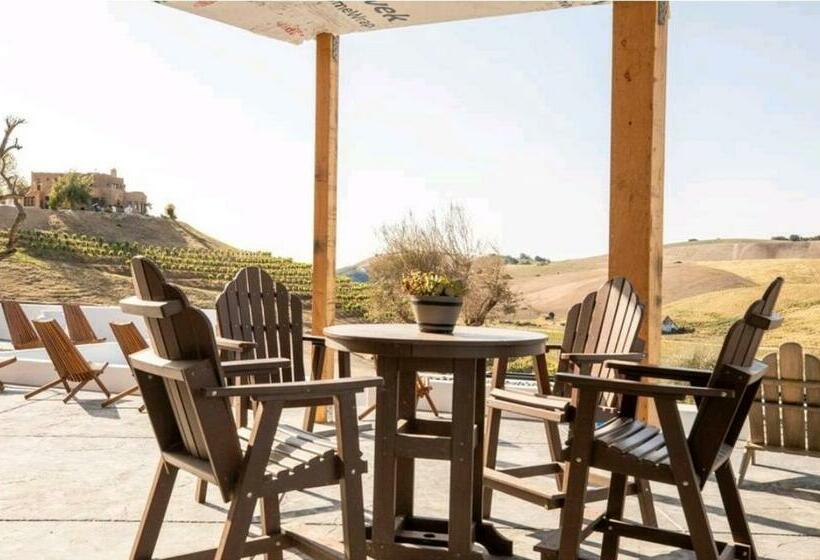 스탠다드 스튜디오 킹침대, Sirena Vineyard Resort