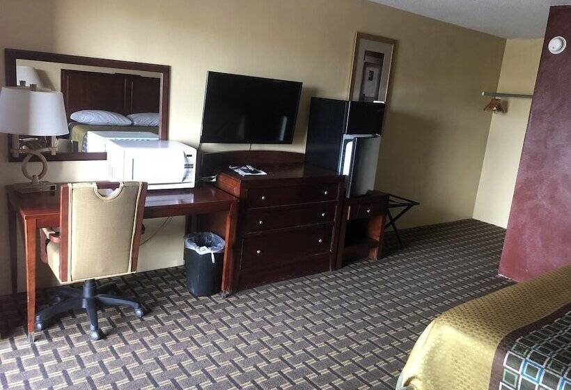 Номер Стандарт 2 Двуспальные Кровати, Budget Inn Motel