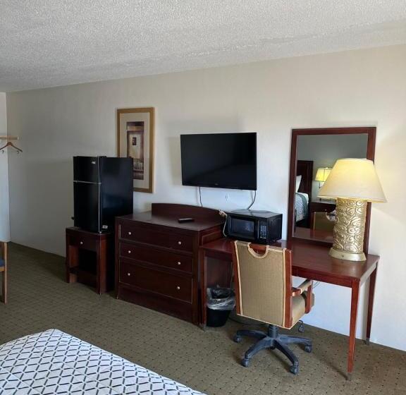 Номер Стандарт 2 Двуспальные Кровати, Budget Inn Motel