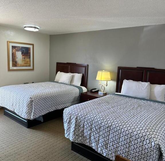 Номер Стандарт 2 Двуспальные Кровати, Budget Inn Motel